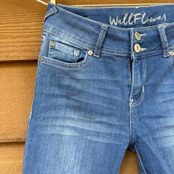 Wallflower Skinny Stretch Double Button Mid Rise Blue Jeans Size 7 - Picture 5 of 12
